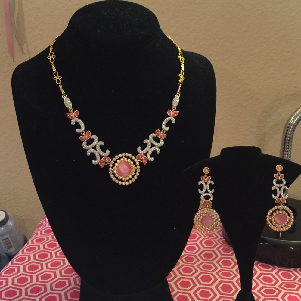 Fifth Avenue Necklace and earrings set